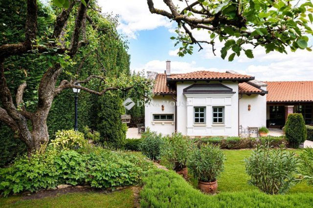 Eladó családi ház, Budapesten, III. kerületben 850 M Ft