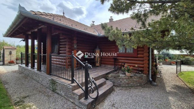 Eladó családi ház, Kecskeméten 169.9 M Ft, 4 szobás