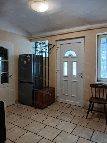 Eladó családi ház, Tiszaföldváron 15.4 M Ft, 2 szobás