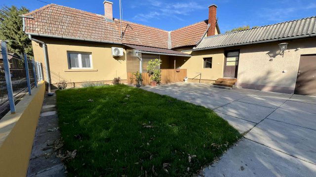 Eladó családi ház, Kecskeméten 64.9 M Ft, 3 szobás