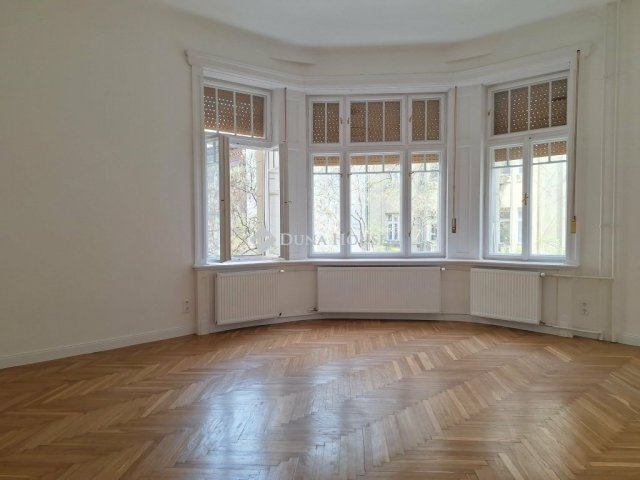 Kiadó téglalakás, albérlet, Budapesten, V. kerületben, 2 szobás