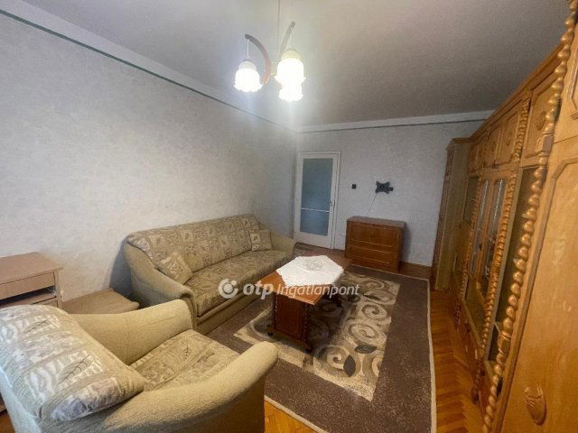 Eladó panellakás, Nyíregyházán 38.7 M Ft, 2 szobás