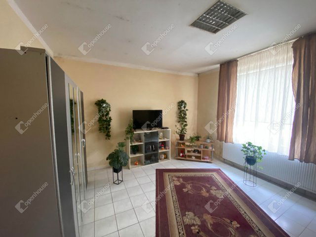 Eladó családi ház, Mosonmagyaróváron 68 M Ft, 4 szobás