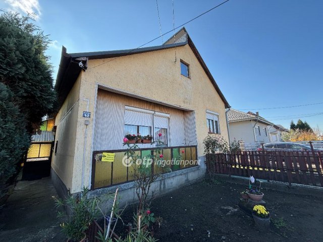 Eladó családi ház, Kisvárdán 33.7 M Ft, 3 szobás