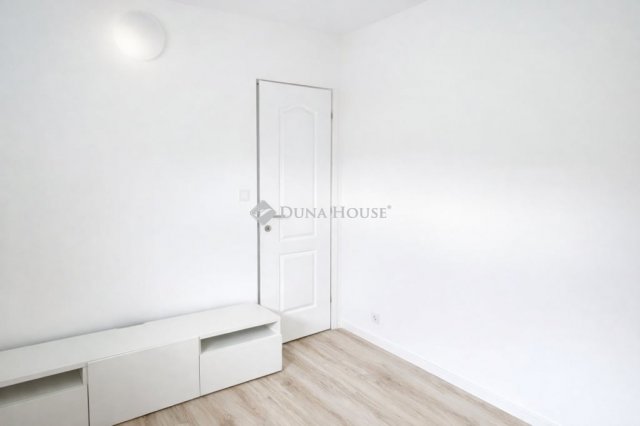 Eladó téglalakás, Szegeden 48.99 M Ft, 3 szobás