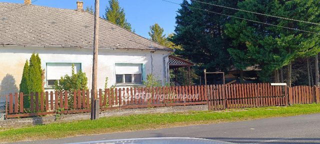 Eladó ikerház, Csatkán 25 M Ft, 3 szobás / költözzbe.hu