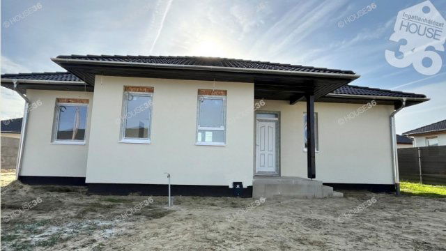 Eladó családi ház, Kecskeméten 63 M Ft, 5 szobás