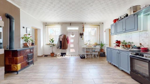 Eladó családi ház, Olcsván 17.5 M Ft, 2 szobás