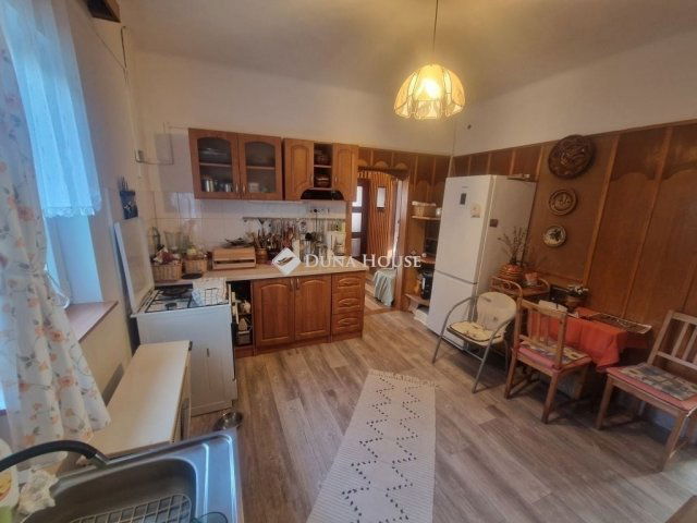 Eladó családi ház, Üllőn 79.9 M Ft, 3 szobás