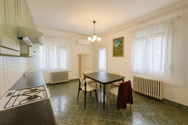 Eladó családi ház, Fóton 117.5 M Ft, 5 szobás