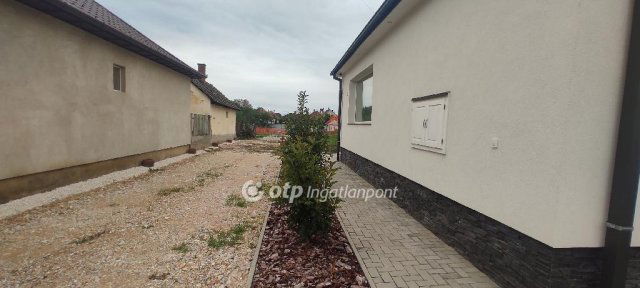 Eladó családi ház, Balmazújvárosban 85 M Ft, 3 szobás