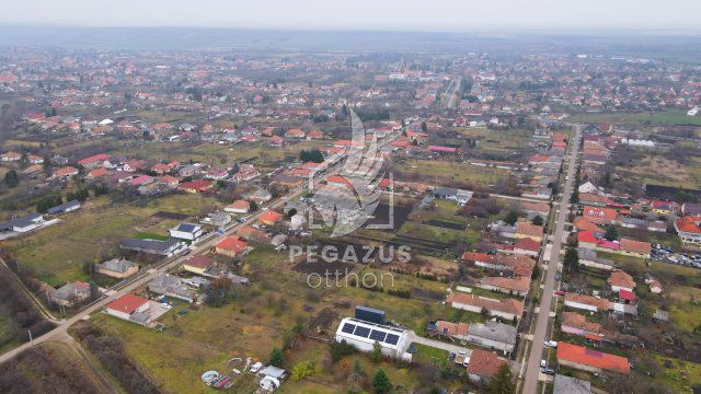 Eladó családi ház, Makláron 70 M Ft, 4 szobás