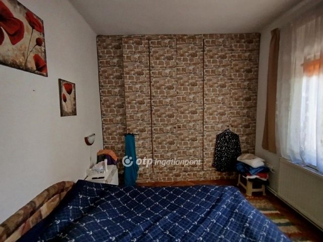 Eladó családi ház, Mohácson 85 M Ft, 7 szobás