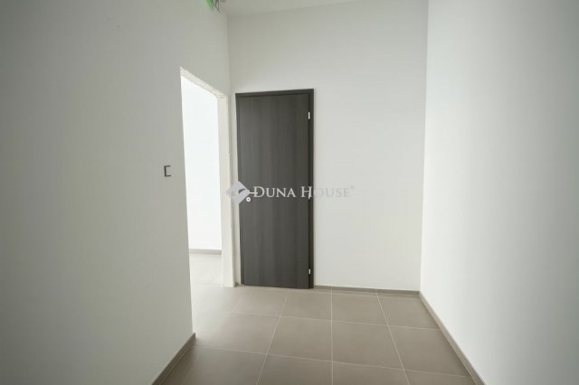 Eladó üzlethelyiség, Budapesten, VIII. kerületben 37.9 M Ft