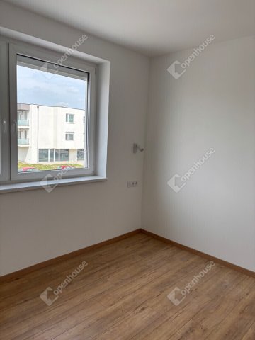 Kiadó téglalakás, albérlet, Győrött 220 E Ft / hó, 3+2 szobás