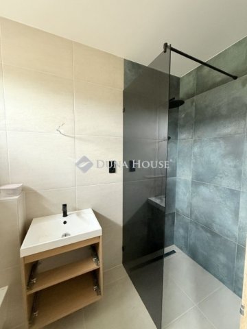 Eladó ikerház, Pécelen 137 M Ft, 5 szobás / költözzbe.hu