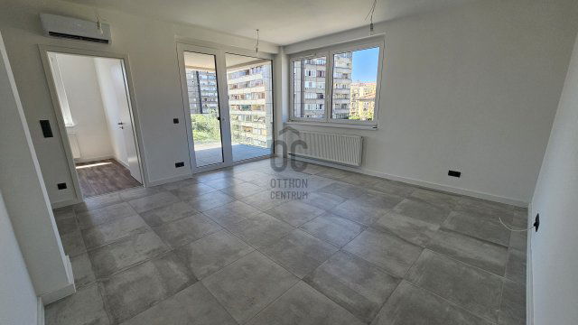Eladó téglalakás, Budapesten, VIII. kerületben, Kőris utcában