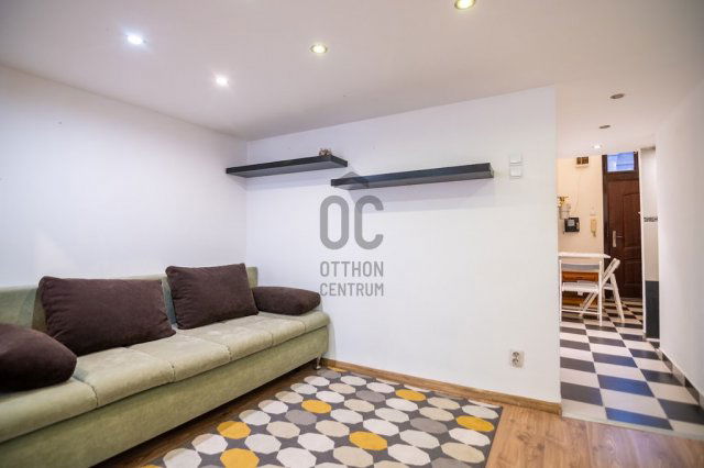 Eladó téglalakás, Budapesten, VIII. kerületben 42.9 M Ft