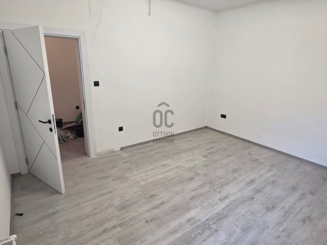 Eladó téglalakás, Budapesten, XX. kerületben 44.9 M Ft, 1 szobás