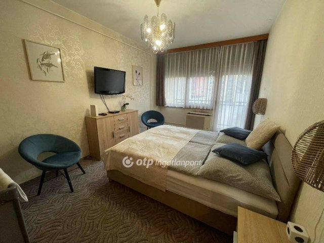 Eladó téglalakás, Egerben 62 M Ft, 3 szobás
