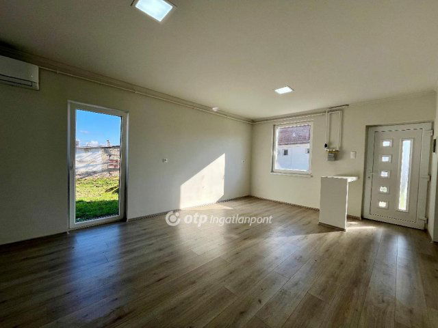 Eladó családi ház, Nagykállóban 39.999 M Ft, 2 szobás