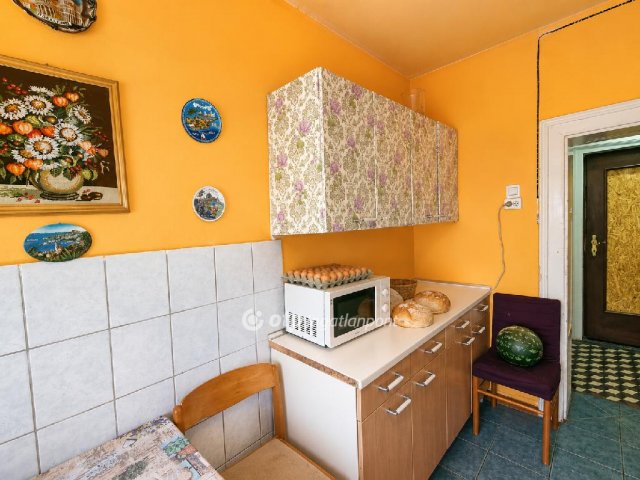 Eladó családi ház, Kunszentmiklóson 26.5 M Ft, 2 szobás