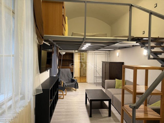 Kiadó téglalakás, albérlet, Budapesten, V. kerületben, 1 szobás