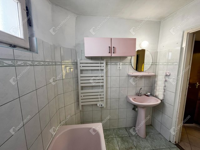 Eladó családi ház, Debrecenben 69.5 M Ft, 1+1 szobás