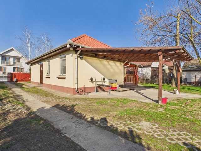 Eladó családi ház, Debrecenben, Paprika utcában 104.9 M Ft