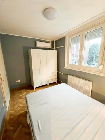 Kiadó téglalakás, albérlet, I. kerületben, Batthyány utcában