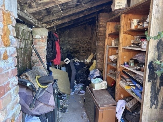 Eladó családi ház, Budapesten, XXI. kerületben 42 M Ft, 1 szobás
