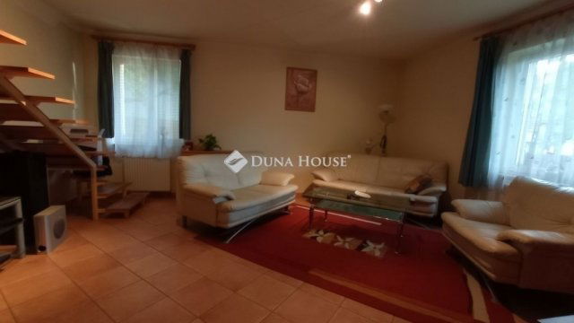 Eladó családi ház, Budapesten, XVI. kerületben 210 M Ft