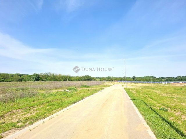 Eladó ipari ingatlan, Gödöllőn 49.817 M Ft