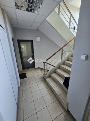 Kiadó iroda, Veszprémben 260 E Ft / hó / költözzbe.hu