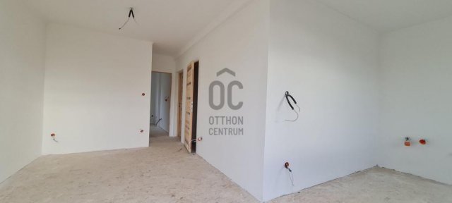 Eladó nyaraló, Balatonszárszón 56.5 M Ft, 3 szobás