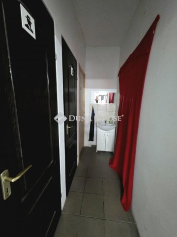 Eladó üzlethelyiség, Sopronban, Győri úton 45 M Ft