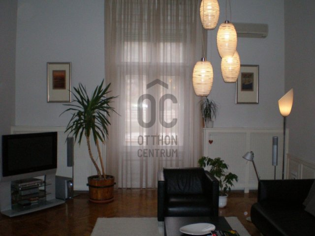 Kiadó téglalakás, albérlet, Budapesten, V. kerületben, 3 szobás