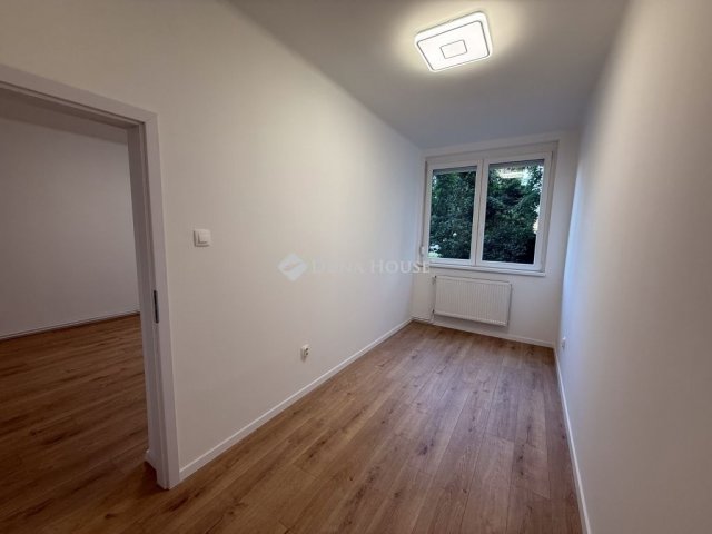 Eladó téglalakás, Budapesten, XIV. kerületben 140 M Ft, 3 szobás