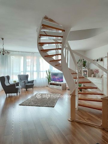 Eladó téglalakás, Egerben 84.9 M Ft, 4+1 szobás