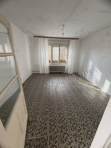 Eladó családi ház, Rácalmáson 23 M Ft, 2 szobás