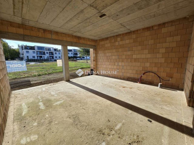 Eladó családi ház, Veszprémben 115 M Ft, 5 szobás