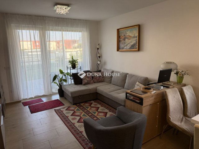 Eladó téglalakás, Győrött 65.9 M Ft, 2 szobás