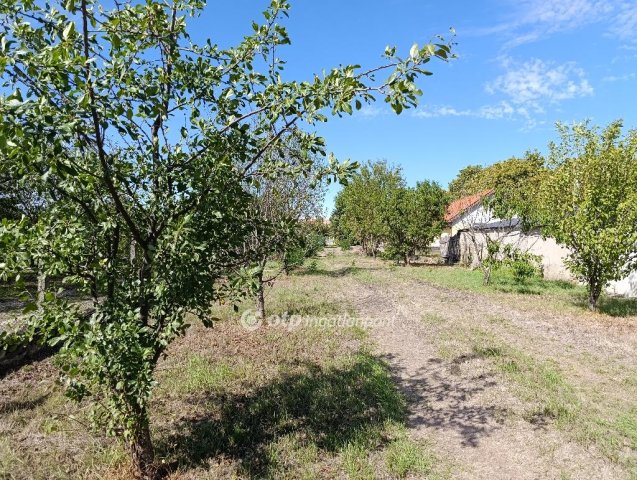Eladó telek, Mosonszolnokon 27.9 M Ft / költözzbe.hu