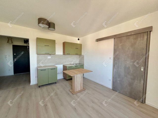 Eladó téglalakás, Tatabányán 43.99 M Ft, 2 szobás