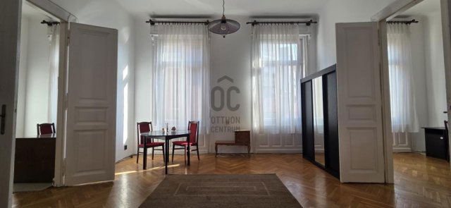 Eladó téglalakás, Budapesten, V. kerületben 179 M Ft, 4 szobás