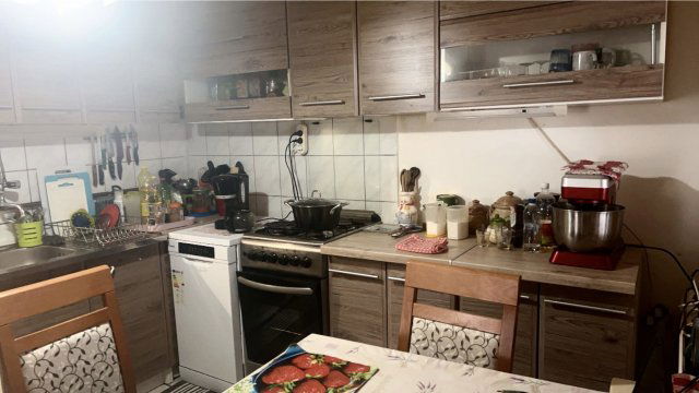 Eladó családi ház, Komáromban 45 M Ft, 3+2 szobás