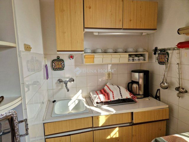 Kiadó téglalakás, albérlet, Hévízen 250 E Ft / hó, 3 szobás