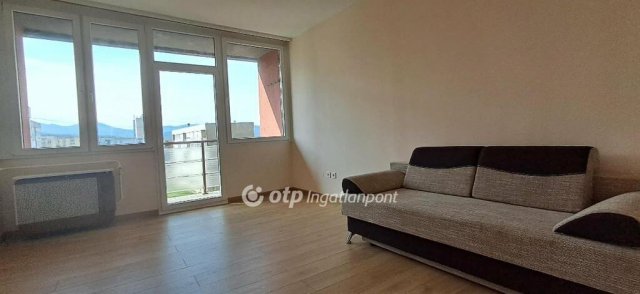 Eladó panellakás, Bátonyterenyén 16.8 M Ft, 2 szobás