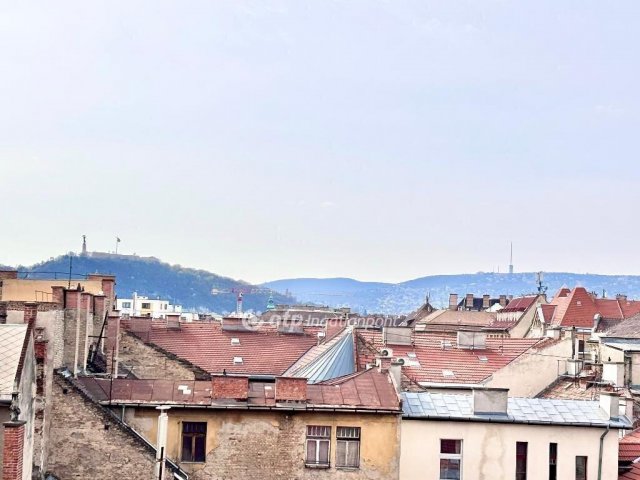 Eladó téglalakás, Budapesten, VIII. kerületben 228.382 M Ft