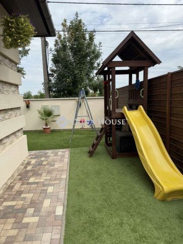 Eladó sorház, Békéscsabán 88.9 M Ft, 5 szobás